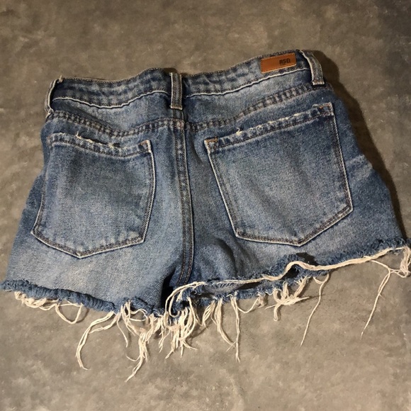 Jean shorts - Picture 2 of 3